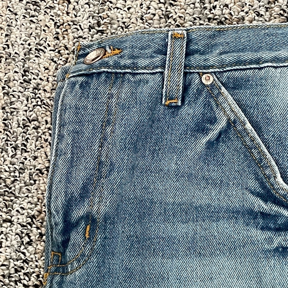 Men’s BDG Double Knee Cropped Skate Fit Light Blue Denim Jean